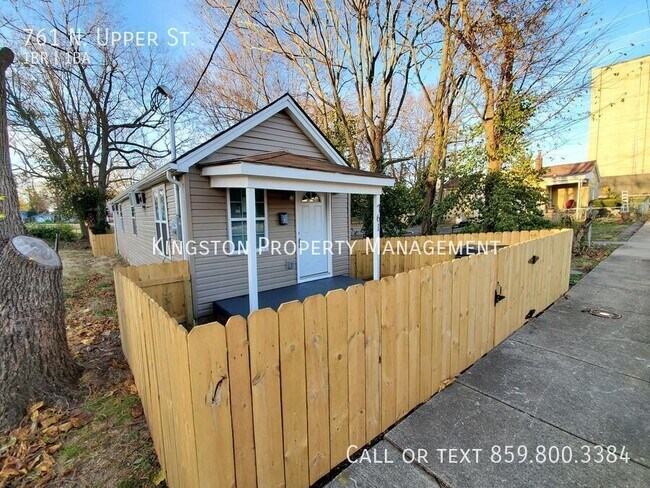 Building Photo - Beautiful 1 Bedroom House!!