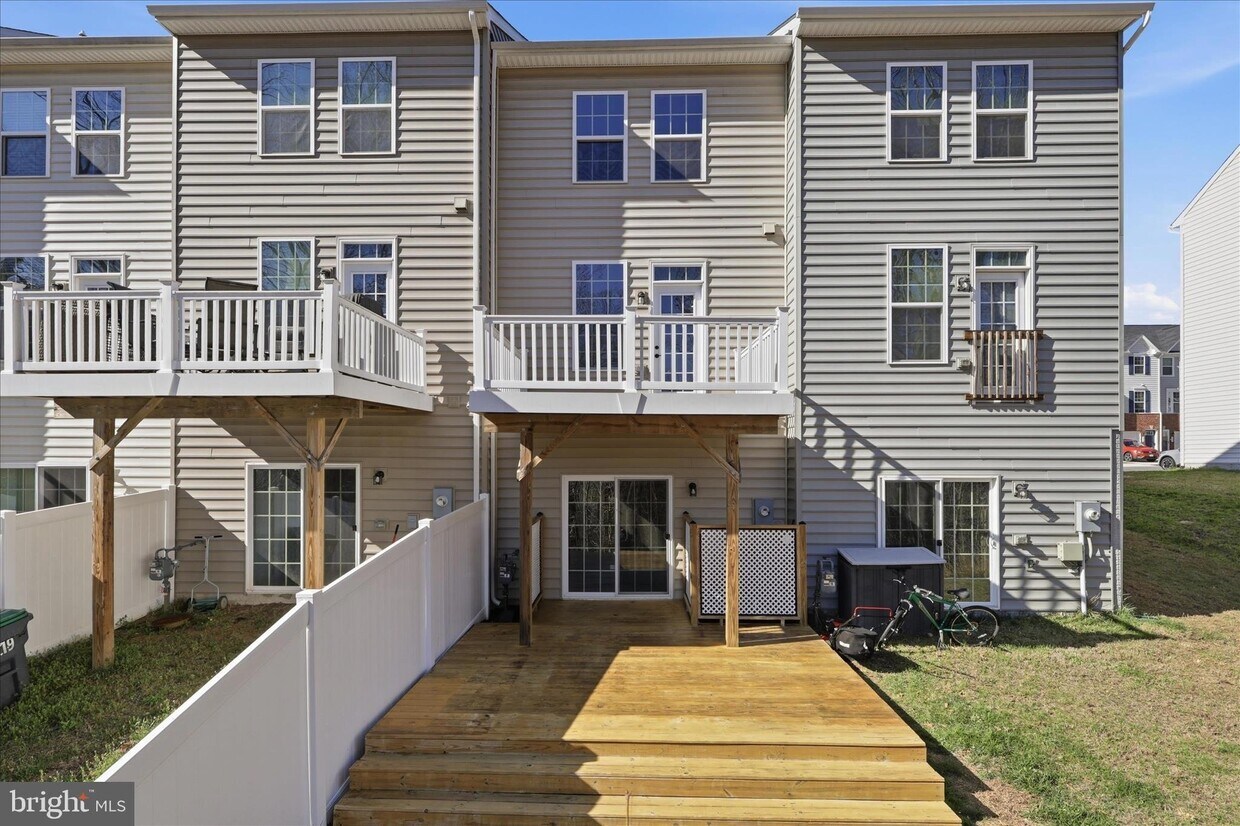 Foto del edificio - 517 View Point Way