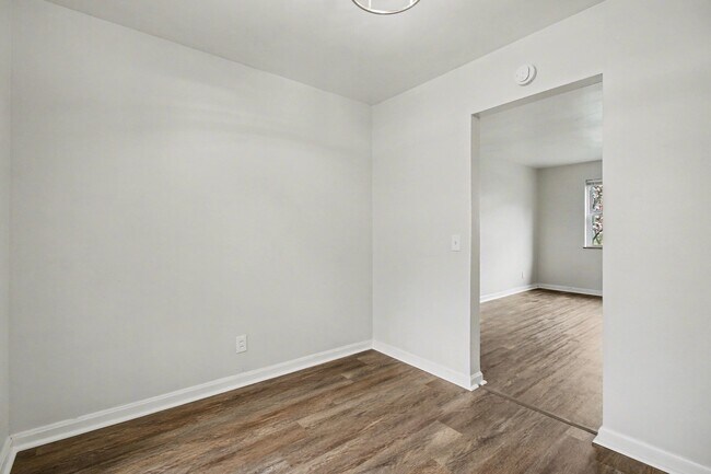 Foto del edificio - 1607 Asmann Ave