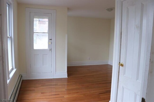 Foto del edificio - 654 Freeman St