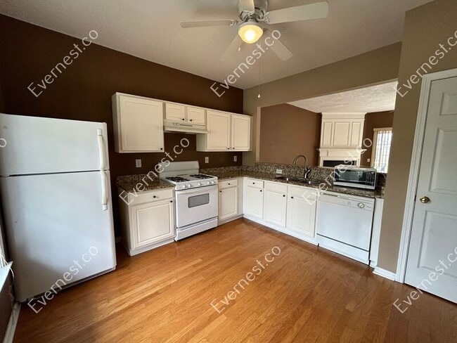 Building Photo - 2521 Heyoak Ct