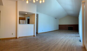 Building Photo - 1226 E 29th Ave