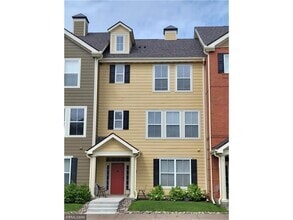 Building Photo - 10266 Bleeker St