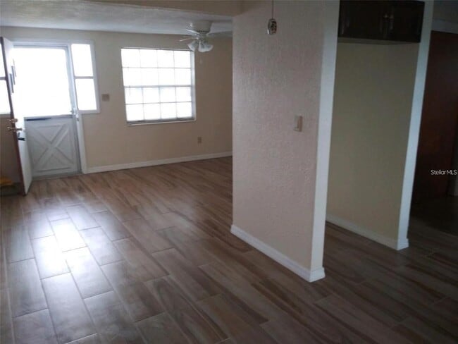 Foto del edificio - 4030 Chesswood Dr