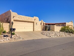 Building Photo - 2332 W Tucana St