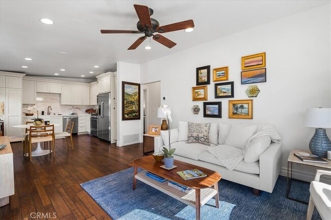 Photo - 737 Griffith Way Townhome