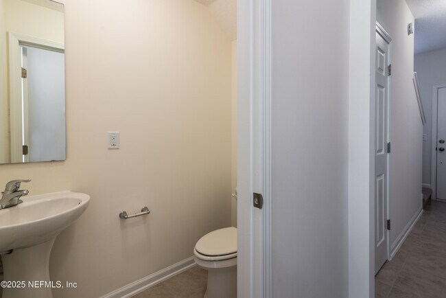 Foto del edificio - 129 Moultrie Village Ln