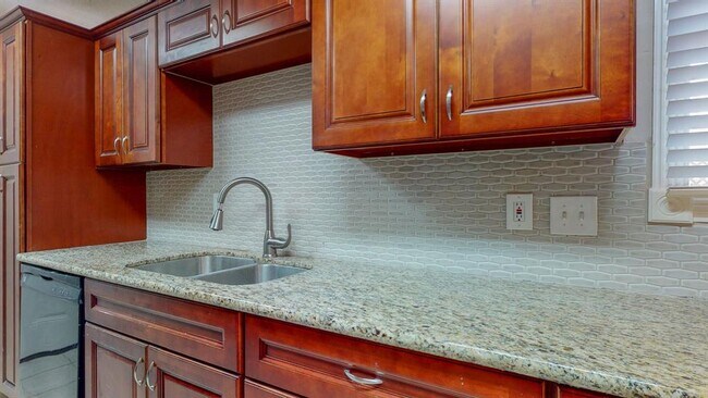 Foto del edificio - 4549 Hollow Hook Rd