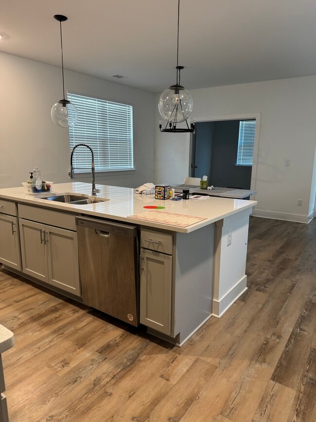 Foto del edificio - 3411 Adler Trl