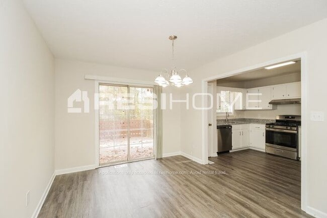 Foto del edificio - 434 Davis Mill Road S