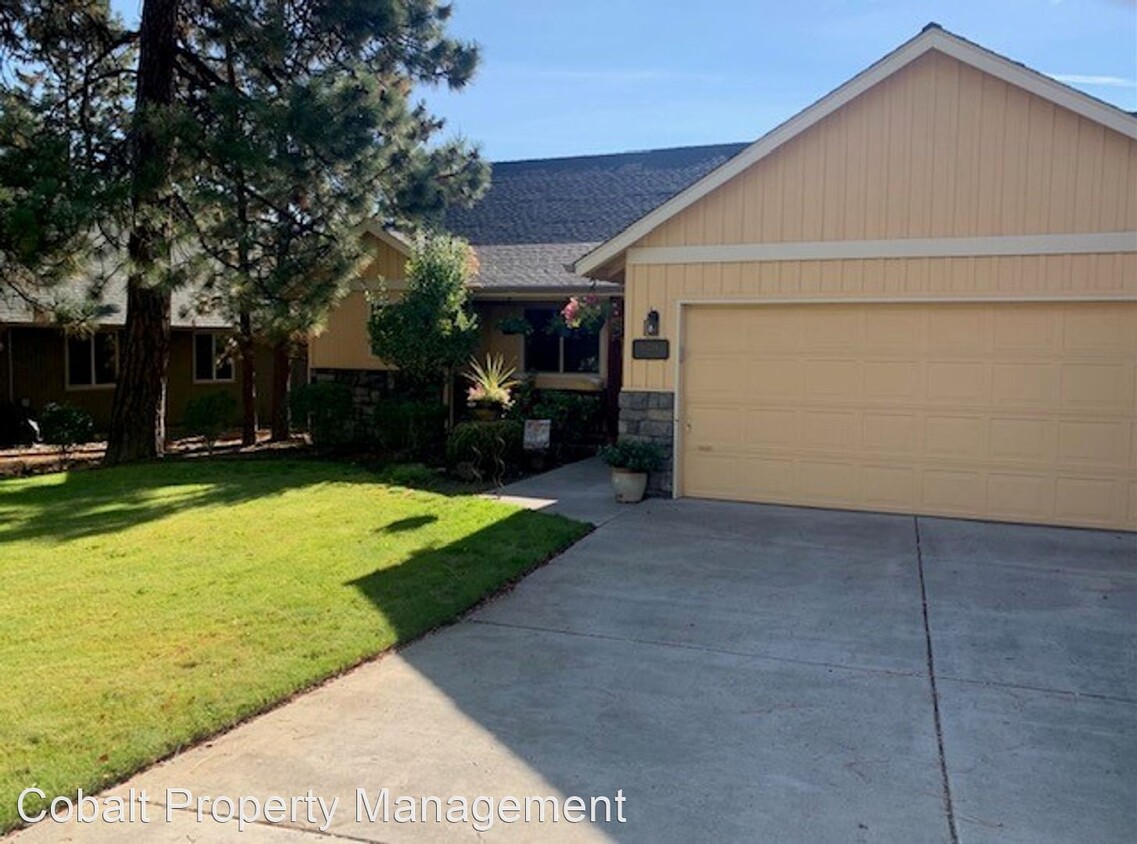 Primary Photo - 3 br, 2 bath House - 61266 Bighorn Court