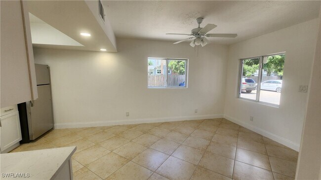 Foto del edificio - 2590 First St