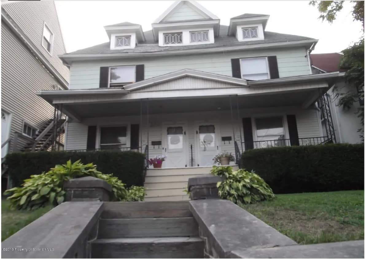 Primary Photo - 755/757 N Main