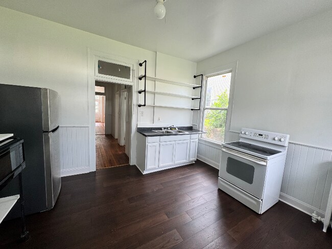 Foto del edificio - 834 Rivermont Ave