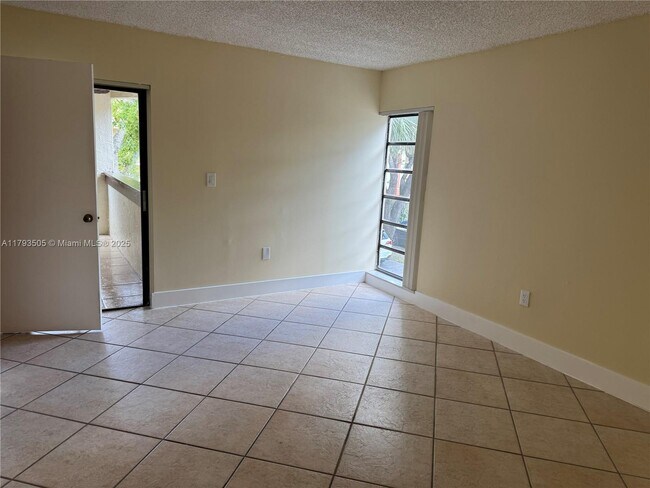 Foto del edificio - 9040 SW 125th Ave