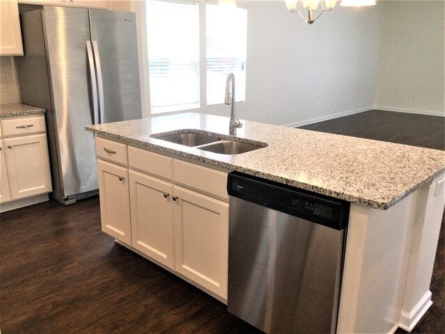 Foto del edificio - 222 Dogwood Cir