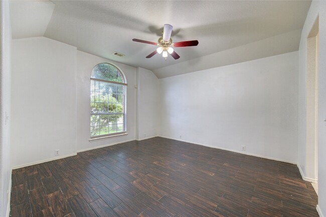 Building Photo - 14027 Coveney Dr