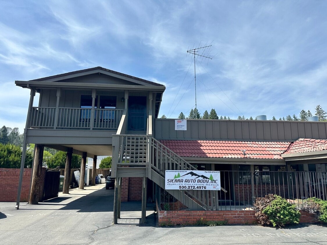 Primary Photo - Newly remodeled Unit Close to Downtown