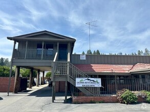 Building Photo - 654 Maltman Dr