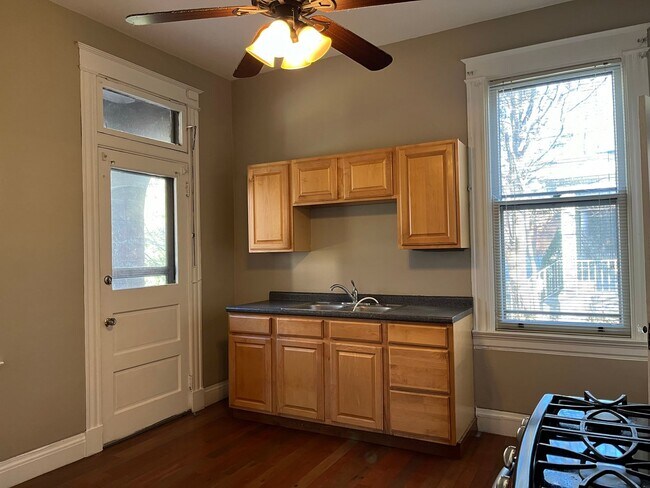 Building Photo - Private 3 Bed House in Wallace Woods