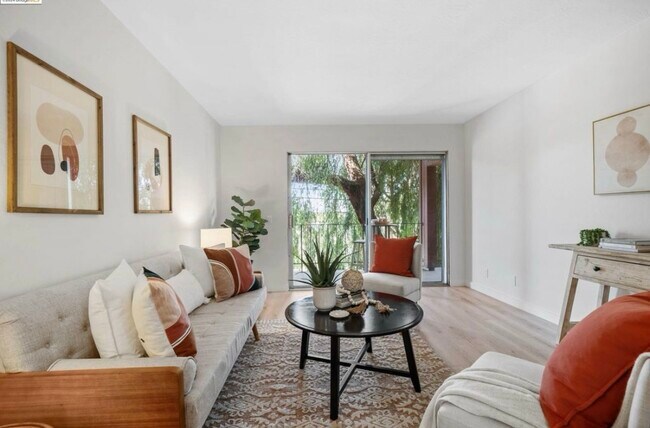 Foto del edificio - 3751 Harrison St