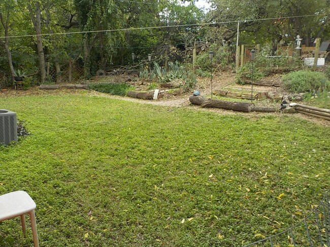 Foto del edificio - Fagelman Properties #4 (1501 Kirkwood Rd)