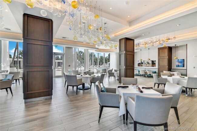 Building Photo - 10155 Collins Ave