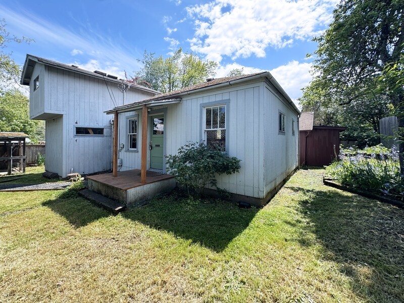 Foto principal - 310 1/2 East 31st Avenue