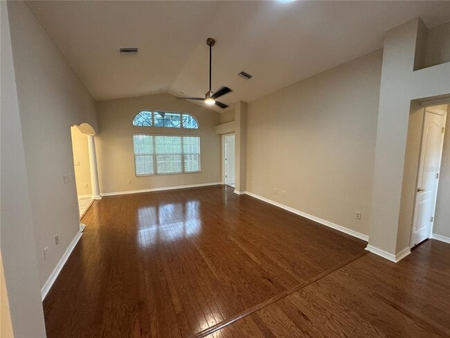 Building Photo - 436 Kingston Way