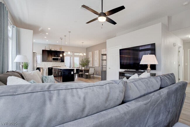 Foto del edificio - 755 Cam Del Ray