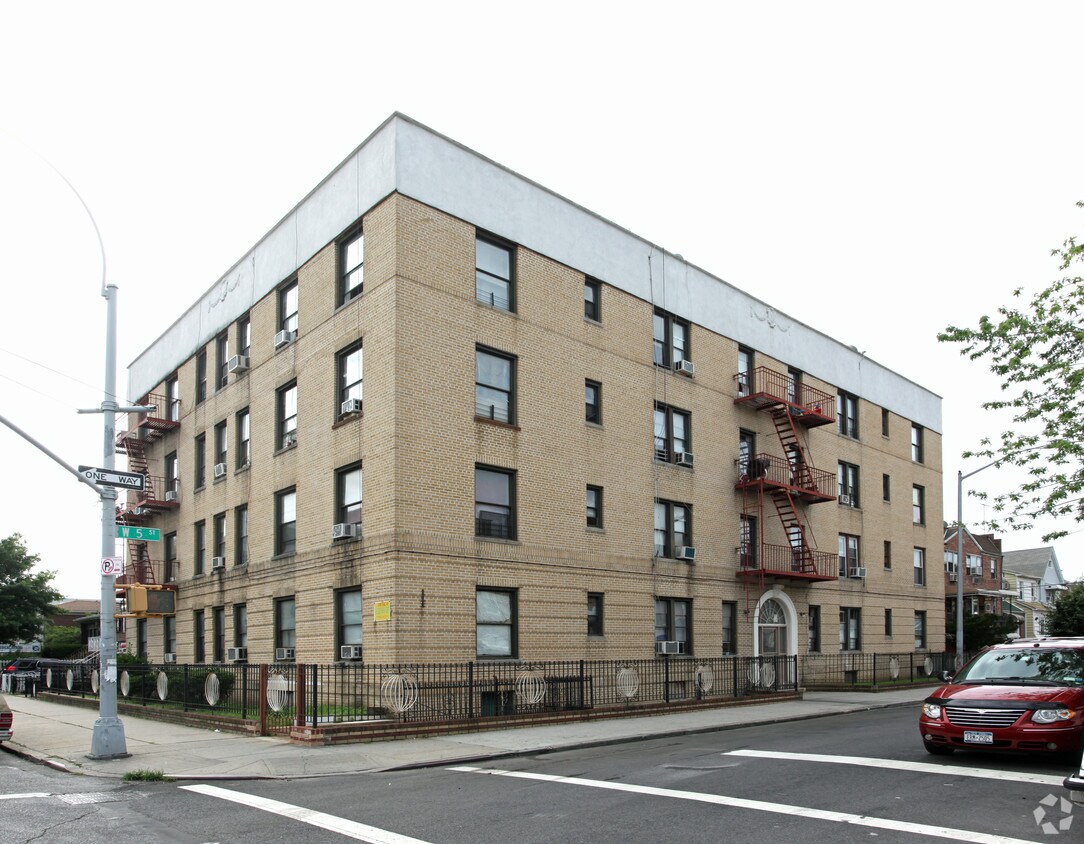 Foto del edificio - 1601 W 5th St