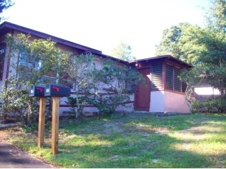 Primary Photo - 4748 N Highway 17