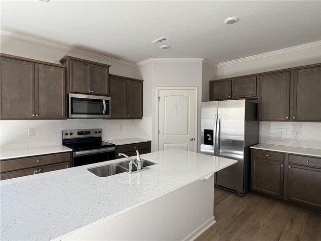 Building Photo - 68 Hughes Pl Dr