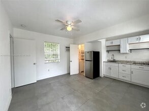 Building Photo - 601 NW 90th St