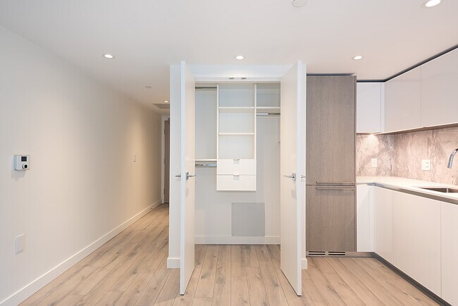 Photo du bâtiment - 8X Rentals