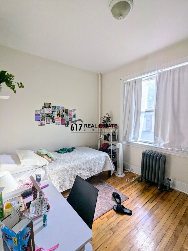 Building Photo - 66 Egmont St