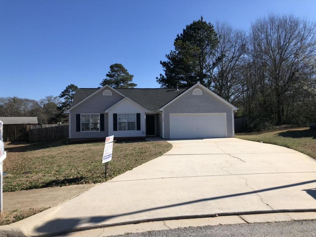 Foto principal - 140 Tillman Ct