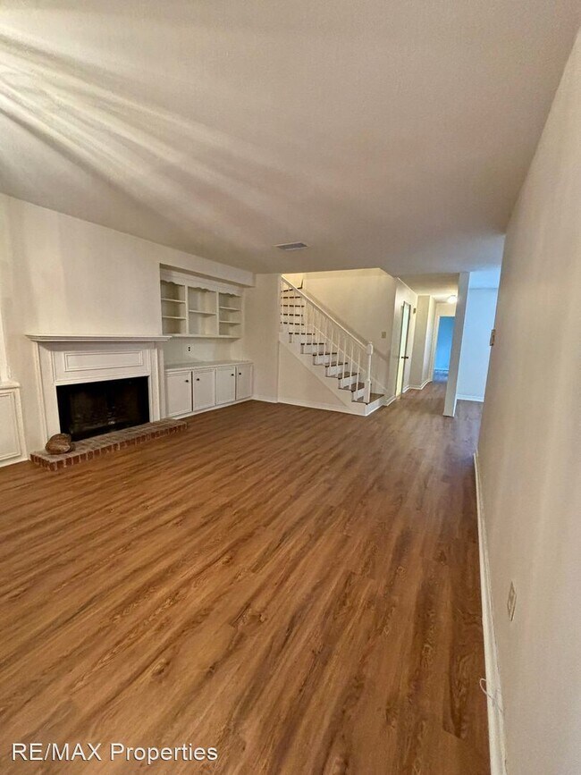 Building Photo - 4 br, 3.5 bath House - 5416 Heatherstone D...