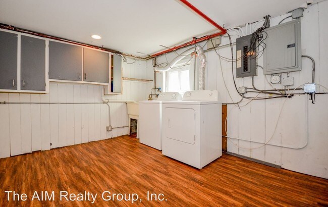 Building Photo - 309 Ridgeland Ave
