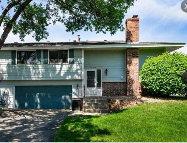 exterior // unidad final con espacio de patio - 10413 Decatur Ave S