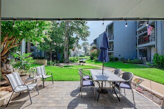 Building Photo - 12500 Melville Dr