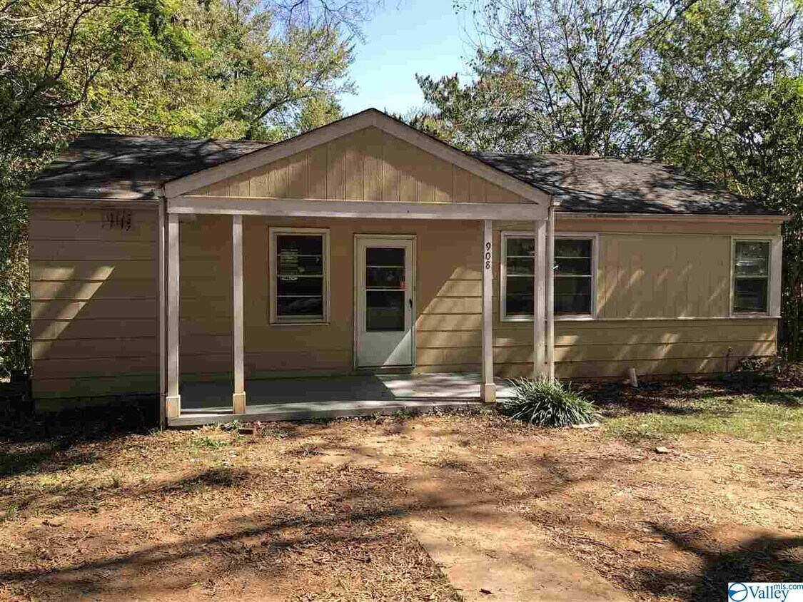 908 Crestline Rd NW, Huntsville, AL 35816 House Rental in Huntsville