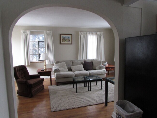 Foto del edificio - Mid Century Modern 1 bed Condo