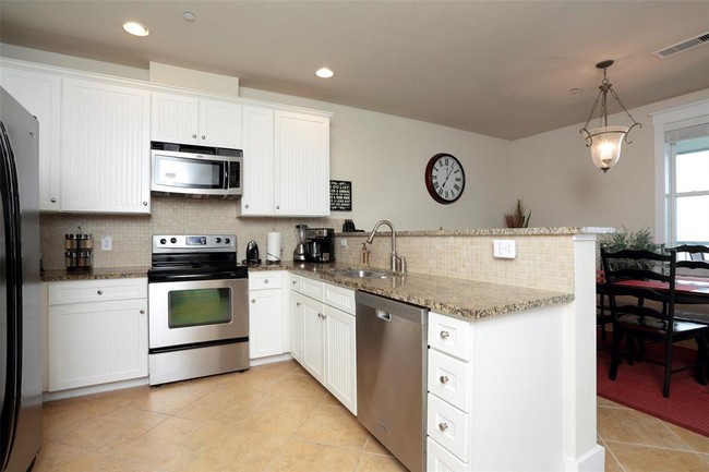 Foto del edificio - 26570 Baywater Dr