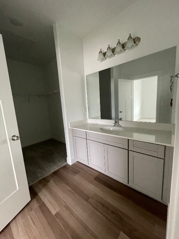 Building Photo - 13483 Commodus Dr