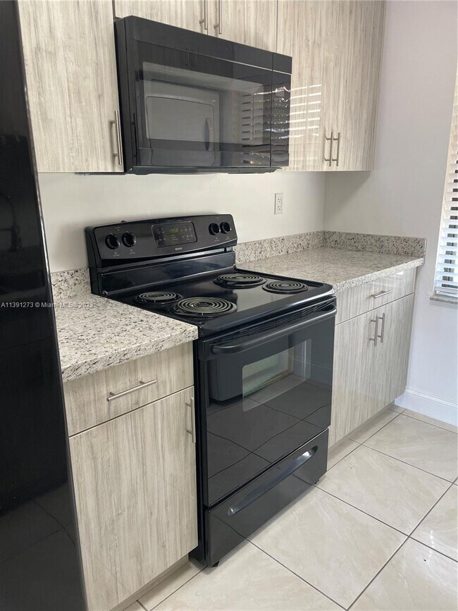 Building Photo - 13808 SW 54th St