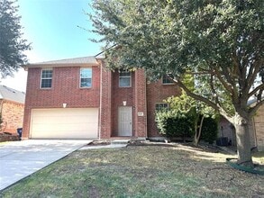 Building Photo - 10687 Midway Dr