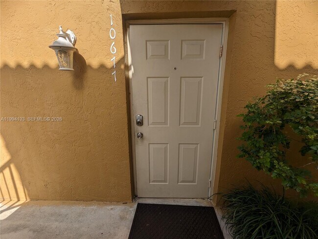 Foto del edificio - 10677 NW 45th St