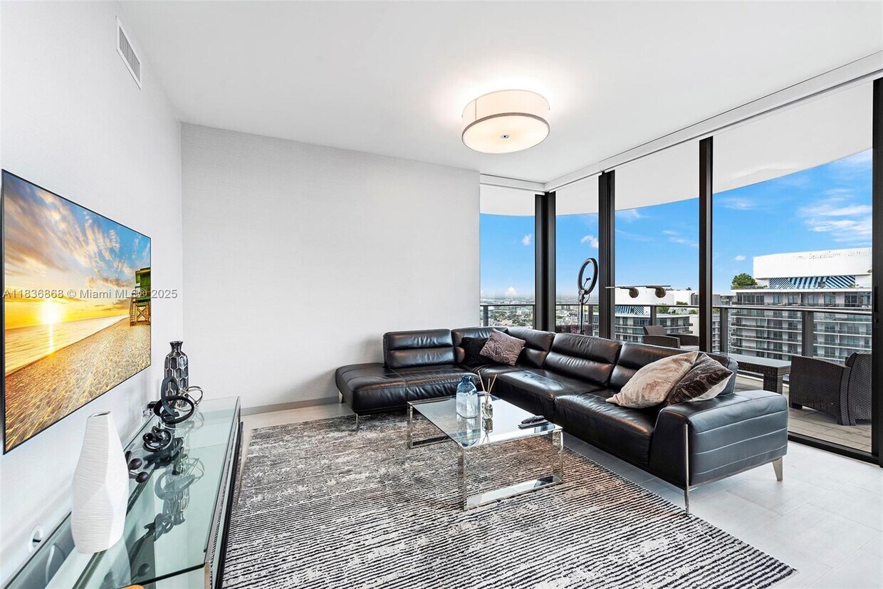Foto principal - 1000 Brickell Plaza