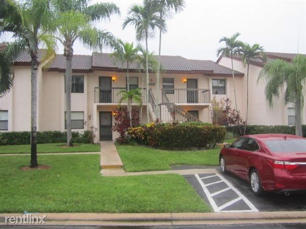 Primary Photo - 22017 Palms Way